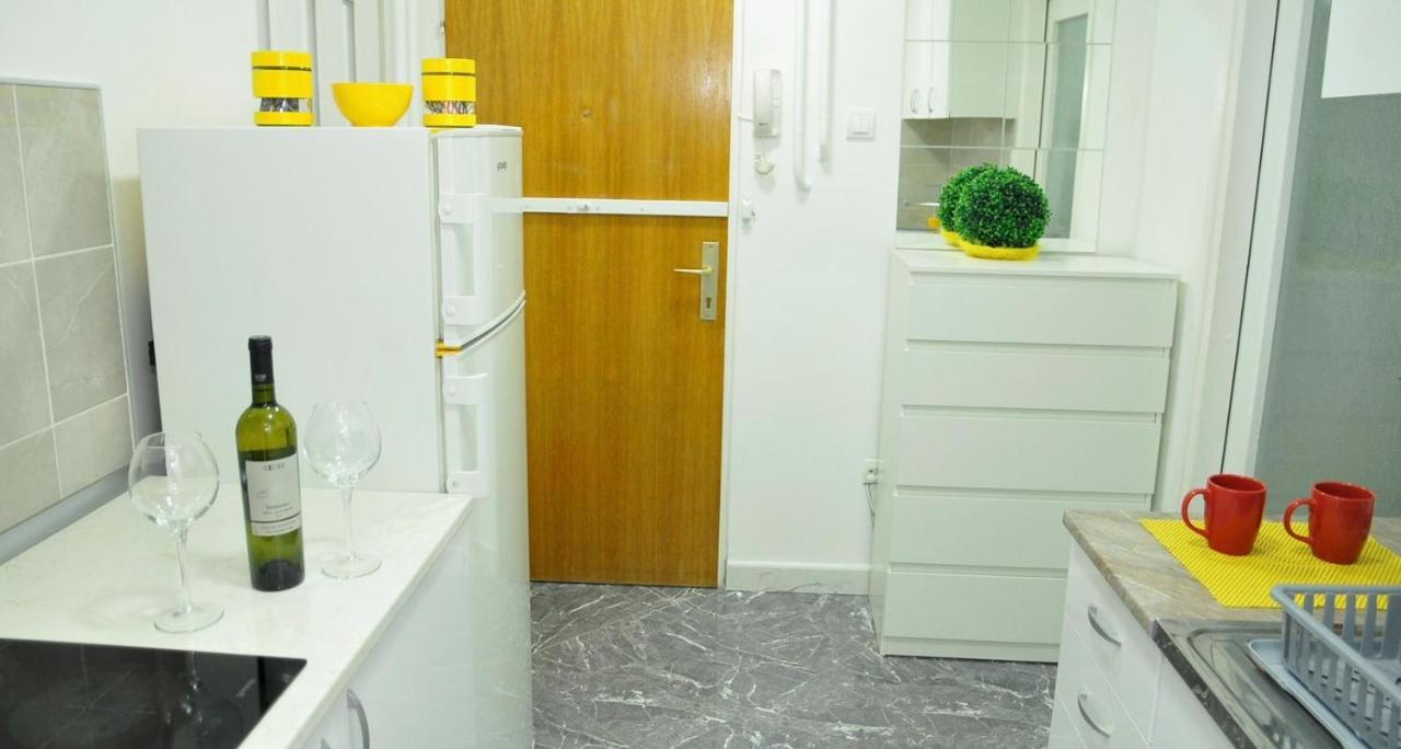 Manirosi 5 Apartment Subotica Buitenkant foto